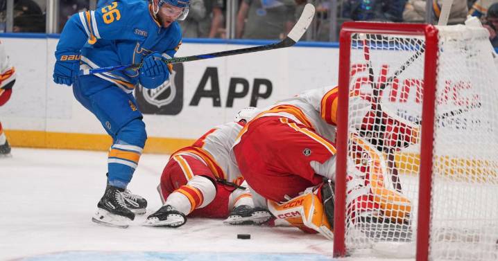 Walker, Binnington lead Blues to 3
