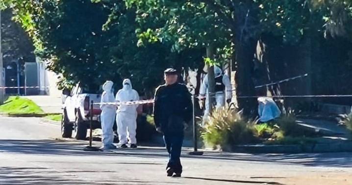 Hallan a un hombre con un disparo en la cabeza frente a un cajero automático en Santa Ana I