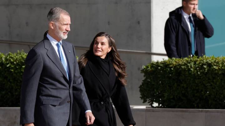 Los reyes inician su viaje de Estado a China aterrizando en la capital de Sichuan