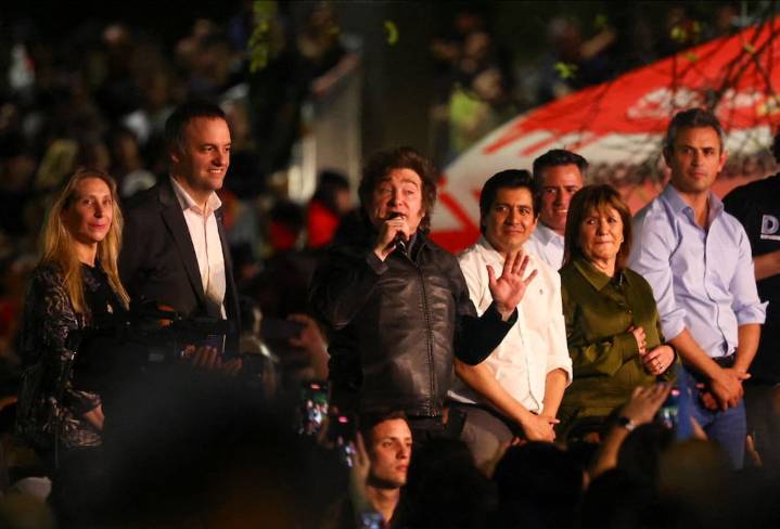 Presupuesto 2026: la mesa chica de Milei se reunió con Caputo y buscará construir consensos con un grupo de gobernadores aliados