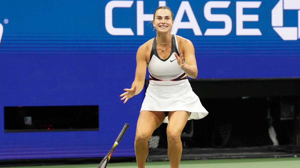 Aryna Sabalenka dominates in straight sets in WTA Finals opener