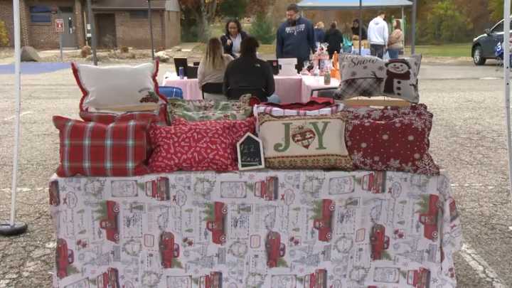 Austintown market brings holiday haul to Stacey Pavilion