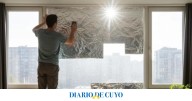 Papel aluminio en las ventanas: la técnica casera que pocos conocen para enfrentar el calor