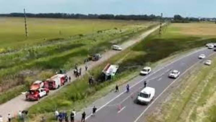 Vuelco en Ruta 2: el chofer del micro fue imputado por homicidio culposo