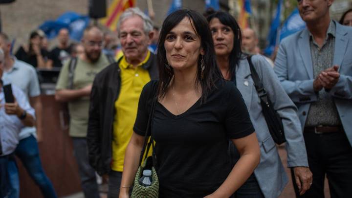 Las orejas del lobo, por Màrius Carol