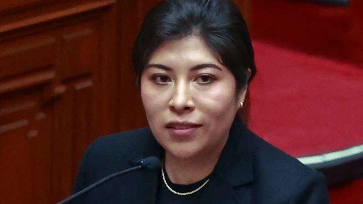 Perú rompió relaciones diplomáticas con México por asilar a la expremier de Castillo