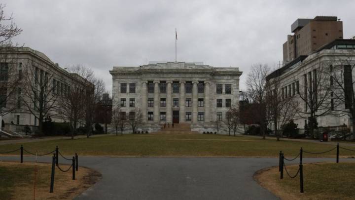 Harvard Medical School building reopens as police investigate explosion