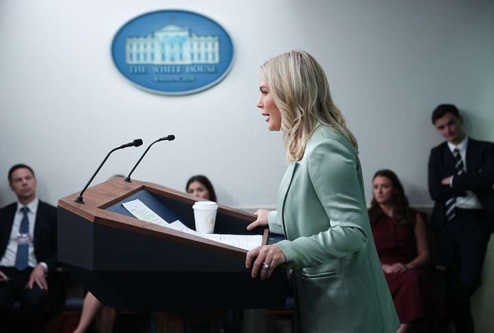 “These people know what they’re doing”: White House launches “media offender” list