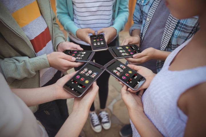 Ludopatía. Investigaron junto a los estudiantes el mundo de las apuestas ilegales y publicaron un cuadernillo