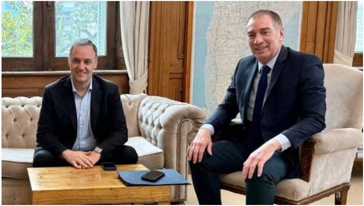 El Gobierno dividirá la Secretaría de Scioli para darle más poder a Adorni y Santilli: cómo queda el organigrama