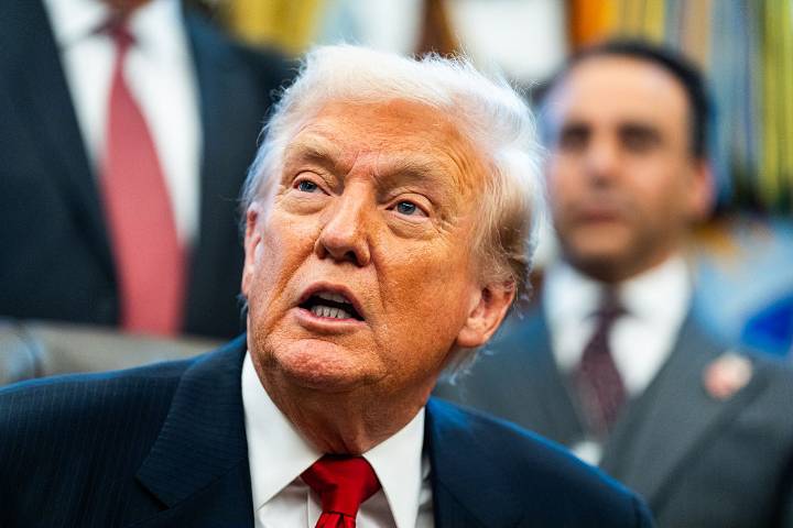 Trump Slams Indiana GOP Leaders Over Redistricting