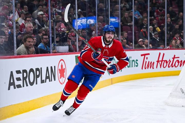 Deadspin | Canadiens F Kirby Dach (foot) out 4-6 weeks