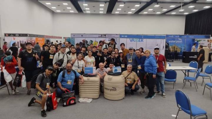 Alumnos de la UPrO participaron en la jornada ‘Instalar’ en Paraná