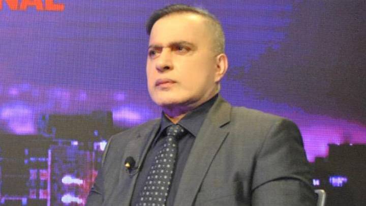 Fiscal advierte que Machado será considerada prófuga si sale del país