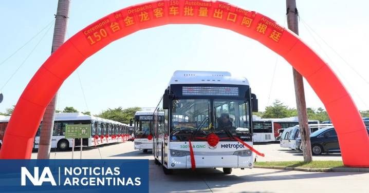 Empresarios de colectivos recibieron en Xiamen, China, 150 unidades impulsadas a GNC