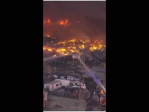 At least 3 dead in UPS plane crash in Louisville