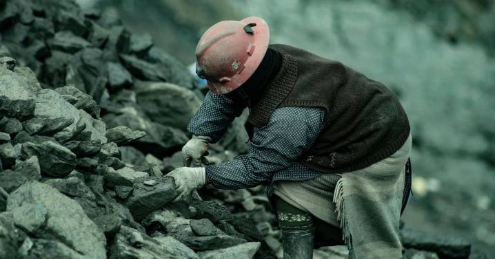 Al menos 32 mineros pierden la vida por el colpaso de un puente en una mina del Congo mientras intentaban huir de disparos efectuados por soldados