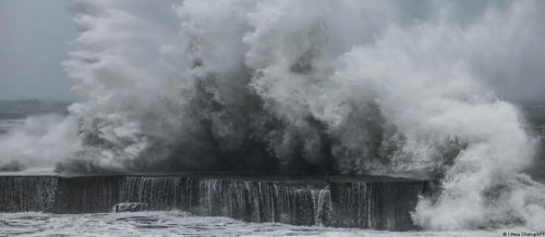 Más de 8.000 evacuados en Taiwán por tifón Fung