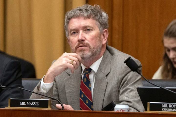 Massie targets FBI over Capitol Police Jan. 6 pipe bomb 'scandal'
