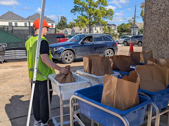 USDA memo says full SNAP benefits could be released today in Texas as Houston families wait for relief