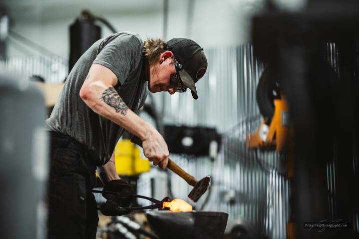 Forged in Armada: The blacksmith keeping old