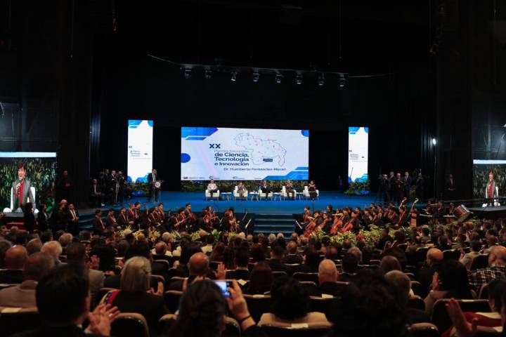 757 mil niños, niñas y jóvenes forman parte del semillero científico de Venezuela