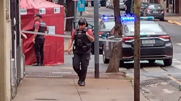 Un policía retirado de la Federal mató a un motochorro que quiso asaltarlo