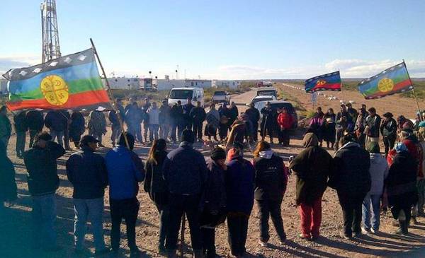 Justicia ordenó a una comunidad de mapuches que cese de inmediato un bloqueo a una planta de YPF