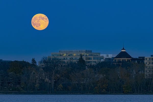 See photos of the Beaver Moon over Minneapolis