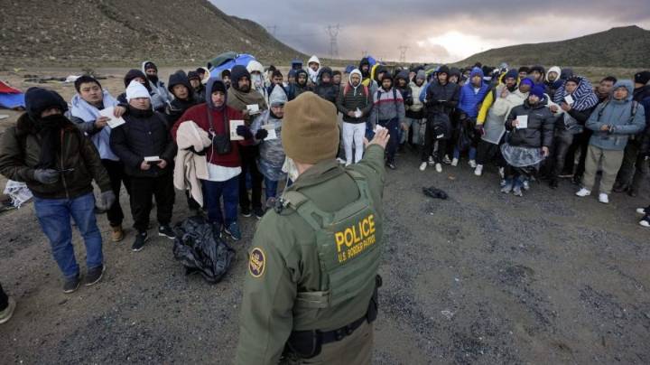 Supreme Court to decide legality of ‘metering’ asylum seekers at border