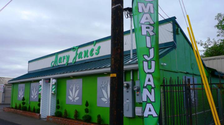 Canada Pays Off Entire Federal Debt One Day After Marijuana Legalization