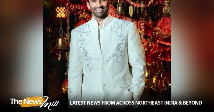 Aditya Roy Kapur turns up the fun at Delhi event, leaving fans enthralled