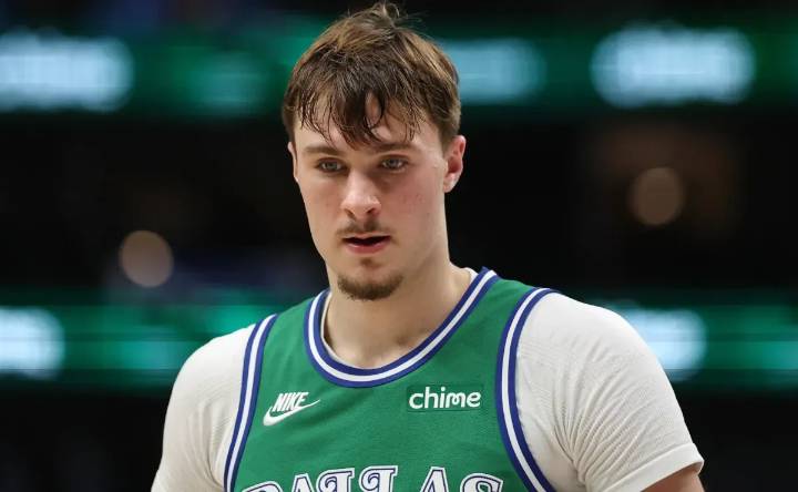 Is Cooper Flagg playing for Mavericks vs Knicks tonight, November 19?