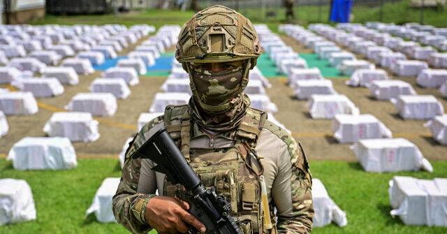 13 Tons of Cocaine Headed for U.S. Seized from Ferry In Pacific, Panama Says