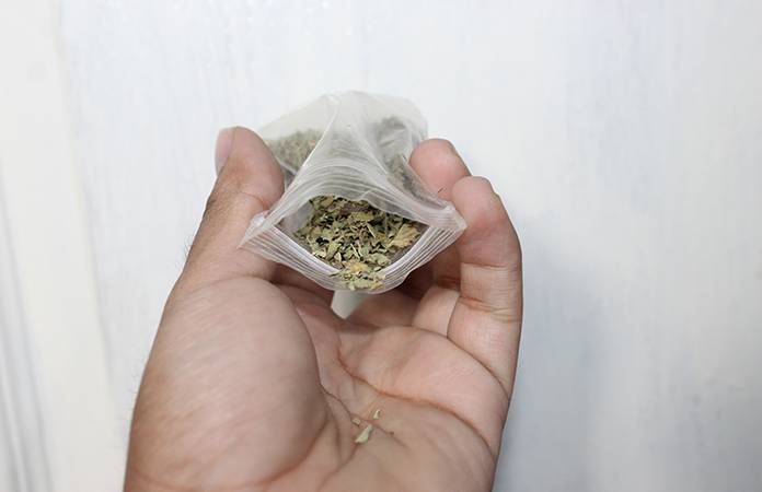 En SL, desde los 13 inician las adicciones