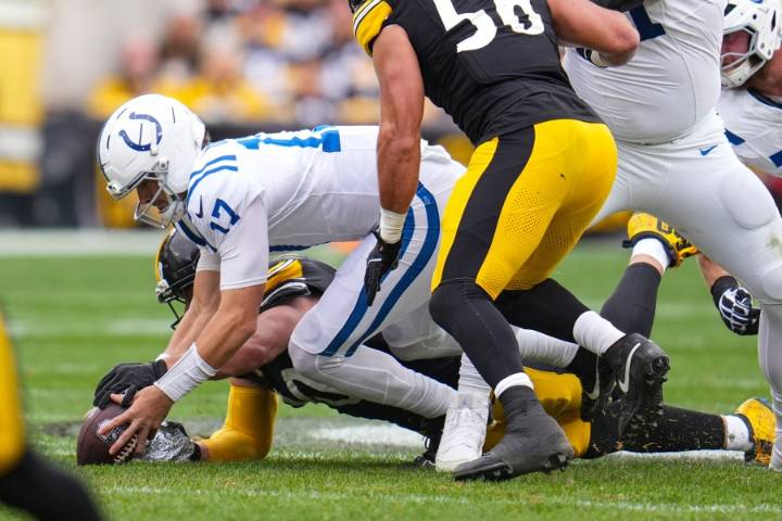 Steelers stymie the Colts offense, fall to 7