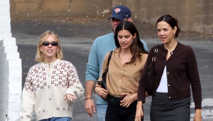 Sydney Sweeney & Scooter Braun Spotted Enjoying a Montecito Outing with Friends! | Georgie Flores, Sara Sampaio, Scooter Braun, Sydney Sweeney | Celebrity News and Gossip | Entertainment, Photos and V