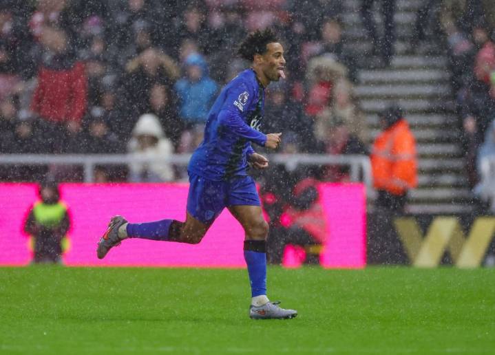 US midfielder Adams scores spectacular lob goal for Bournemouth in Premier League