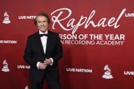 La gran noche de Raphael en Las Vegas, y otras fotos de los famosos en los Latin Grammy