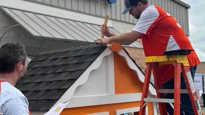 Habitat for Humanity plans home dedications for 2 single moms, kids