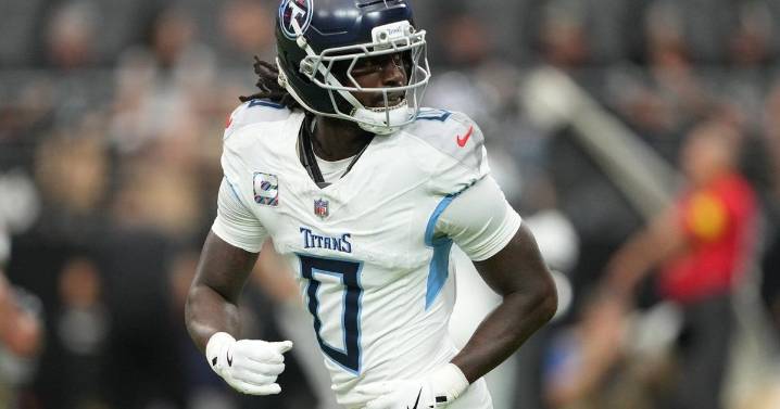 Calvin Ridley and Arden Key return to practice for Titans with Simmons still waiting
