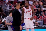 Deadspin | Rockets' high-powered offense presents test for Blazers