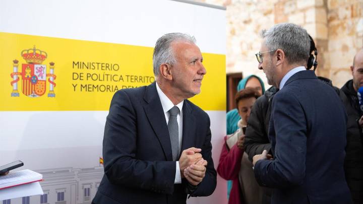 El PP y la gestión de expectativas, el PSOE y la reescritura del pasado