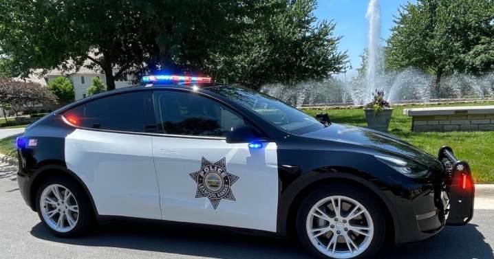 Elderly driver strikes pedestrian after driving off Leawood street onto sidewalk