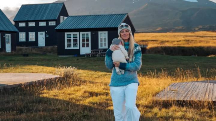 Asa Steinars revela una peculiar norma de Islandia: "Mi bebé todavía no tiene nombre y ya tiene dos meses"
