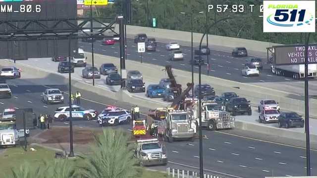 Traffic Alert | Overturned vehicle prompts I-4 West closure