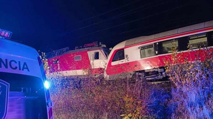 Head-on collision between two trains in Slovakia leaves several injured