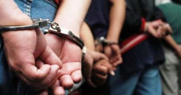 Fingieron pagar más de $1.800.000 y los descubrieron: hay 3 detenidos