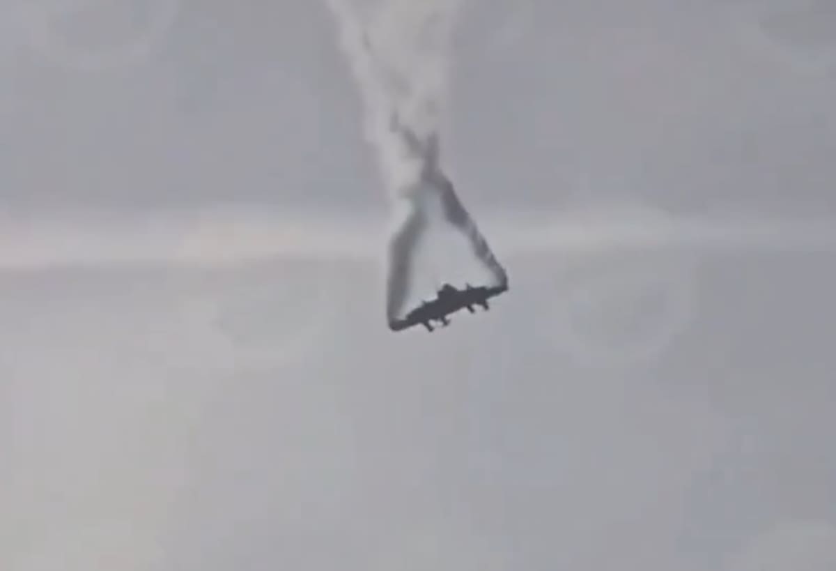 Hay 20 muertos. El impactante video del momento en que un avión militar turco cayó en picada