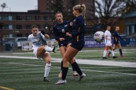 Beavers clinch home field in blowout win over Jimmies